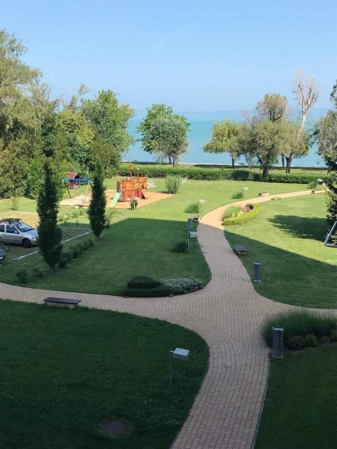 Sunrise Apartman Siófok Eksteriør billede