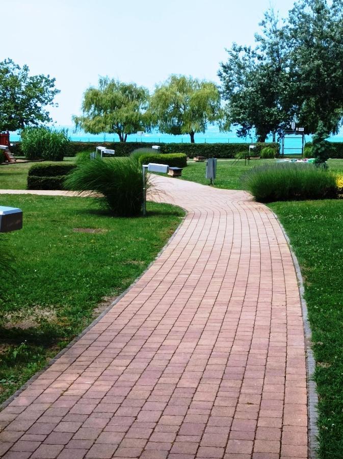 Sunrise Apartman Siófok Eksteriør billede